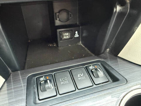 2012 Toyota Camry Hybrid XLE