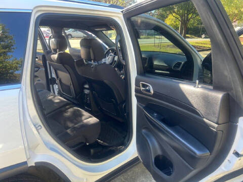 2017 Jeep Grand Cherokee Laredo