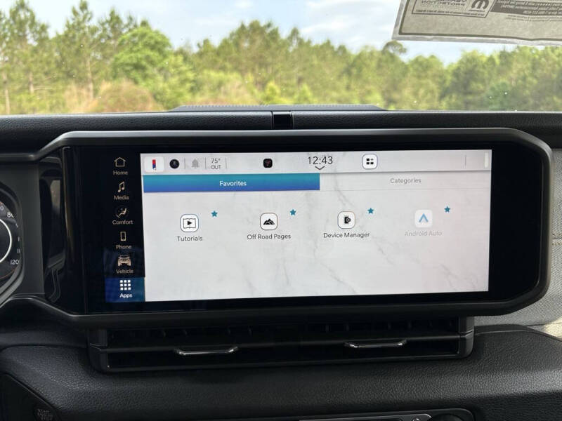 2025 Jeep Gladiator Sport