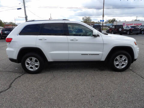 2017 Jeep Grand Cherokee Laredo