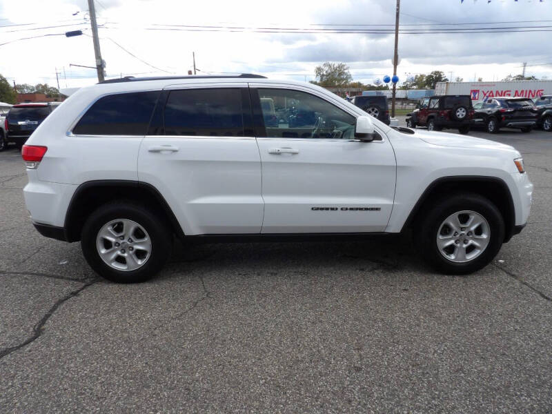 2017 Jeep Grand Cherokee Laredo