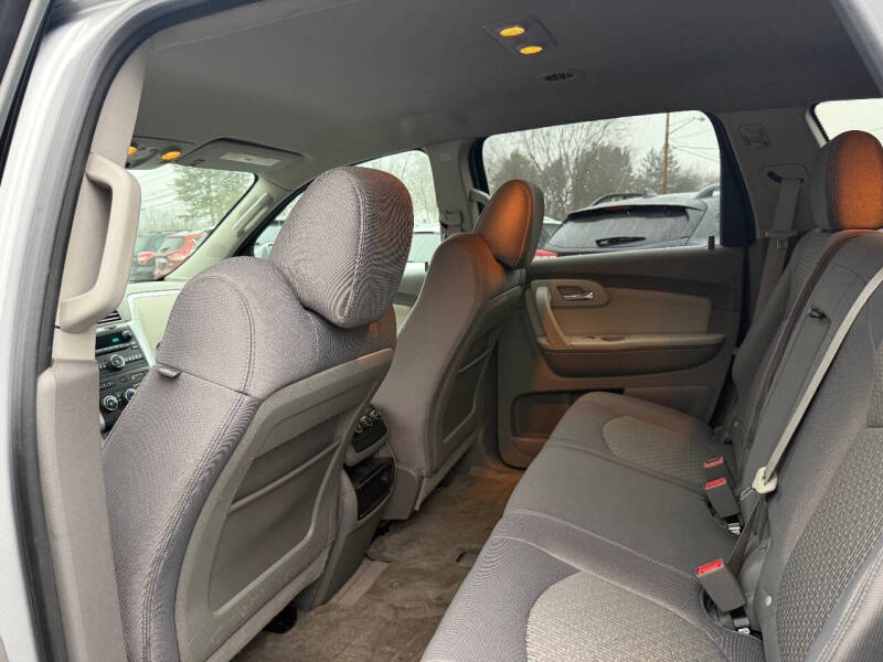 2011 Chevrolet Traverse LT