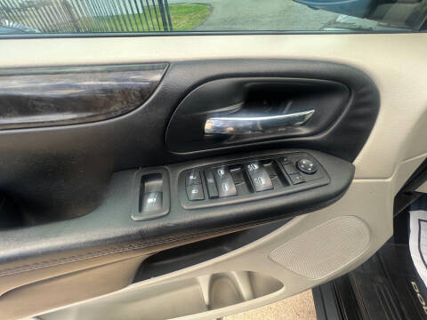 2015 Dodge Grand Caravan SE