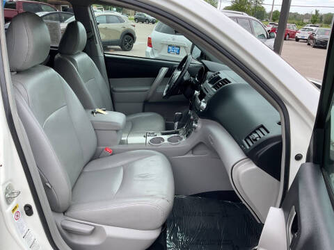 2012 Toyota Highlander SE