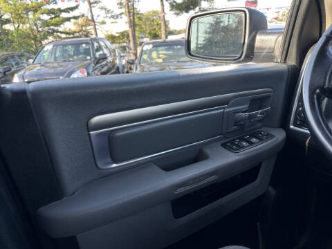 2017 RAM 1500 Big Horn