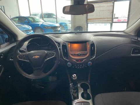 2017 Chevrolet Cruze LT Auto