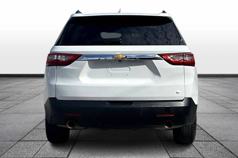 2021 Chevrolet Traverse LT Cloth
