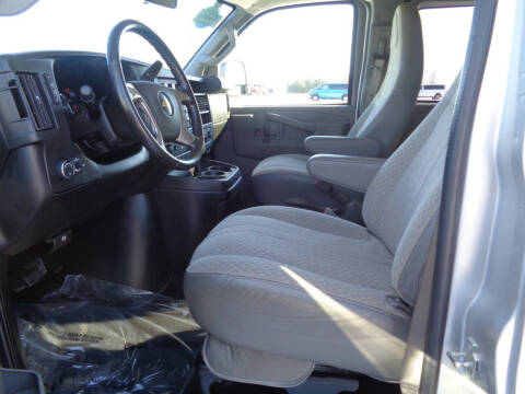 2017 Chevrolet Express LT 3500