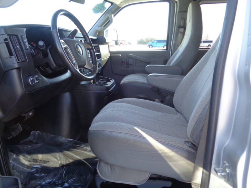 2017 Chevrolet Express LT 3500