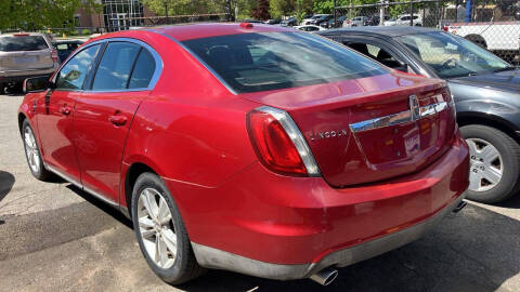 2010 Lincoln MKS