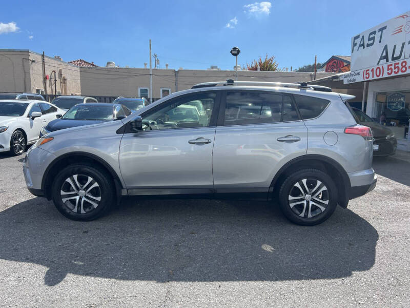 2018 Toyota RAV4 LE