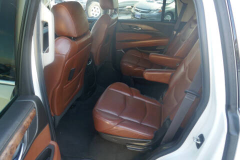 2015 Cadillac Escalade Luxury