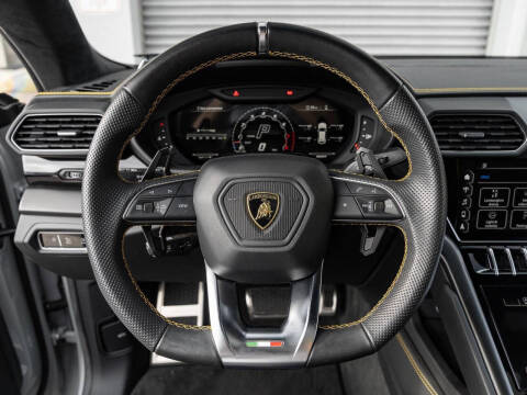 2022 Lamborghini Urus