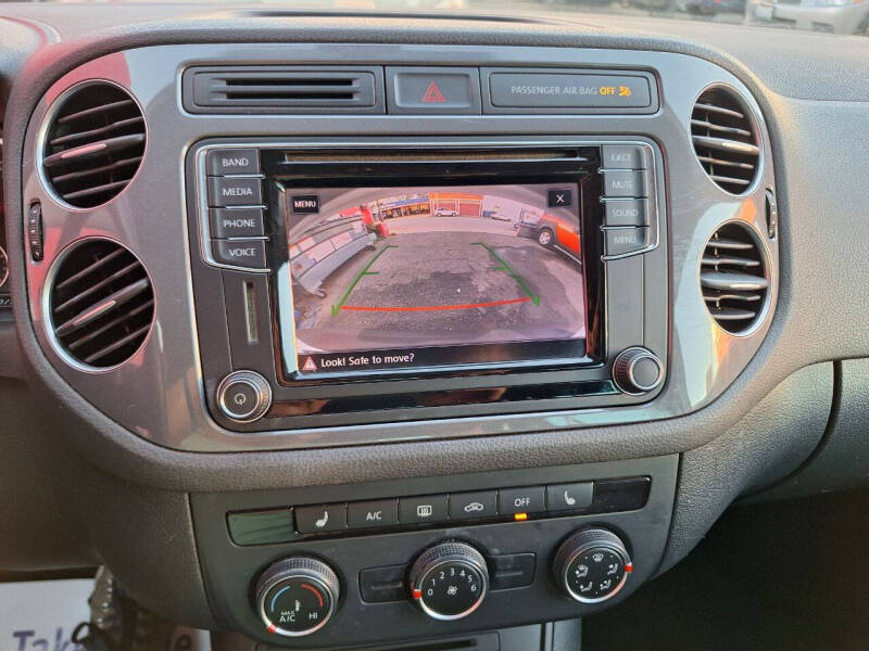 2017 Volkswagen Tiguan 2.0T Wolfsburg Edition