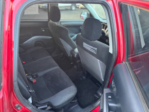 2009 Mitsubishi Outlander ES