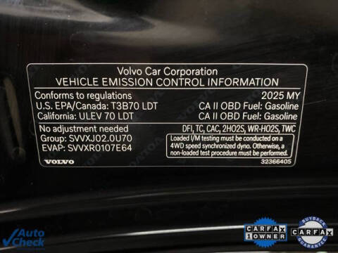 2025 Volvo XC40 B5 Core Bright Theme