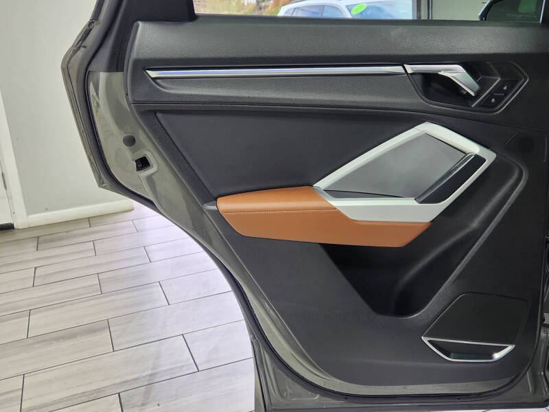 2021 Audi Q3 quattro S line Prem Plus 45 TFSI