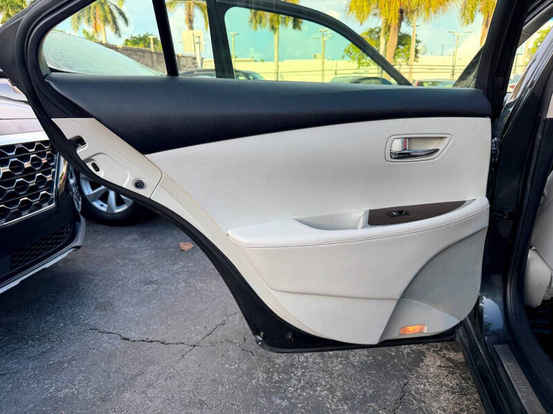 2011 Lexus ES 350