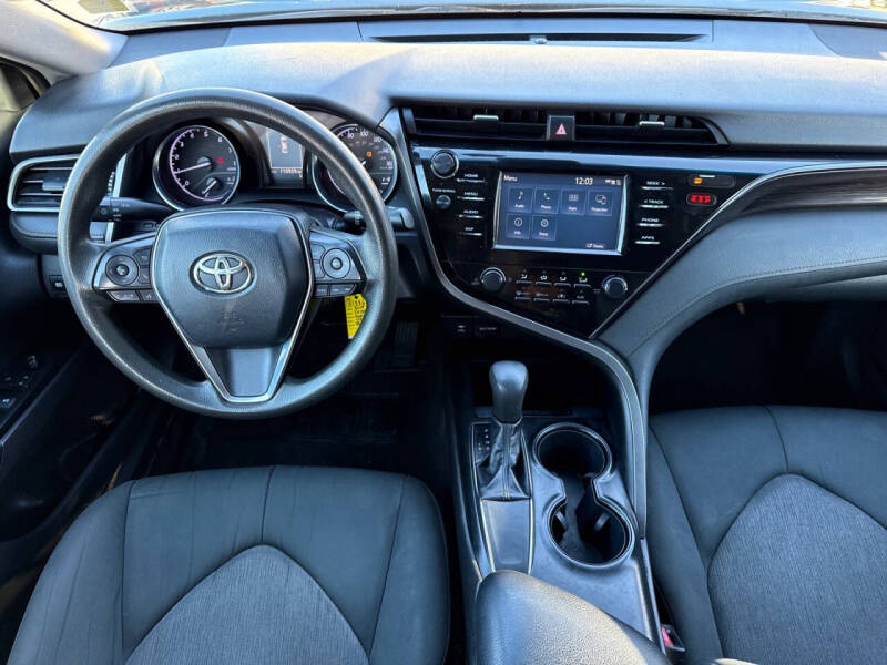 2019 Toyota Camry LE