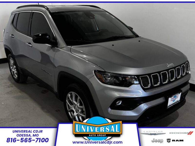 2022 Jeep Compass Latitude Lux
