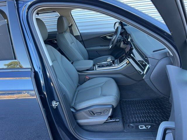 2025 Audi Q7 quattro Premium Plus 45 TFSI