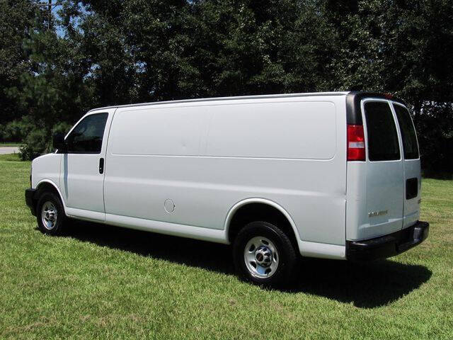 2022 GMC Savana 3500