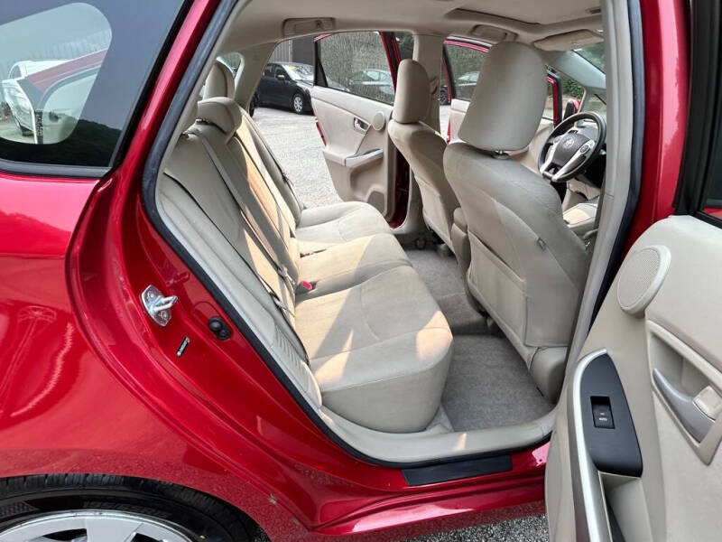 2010 Toyota Prius III