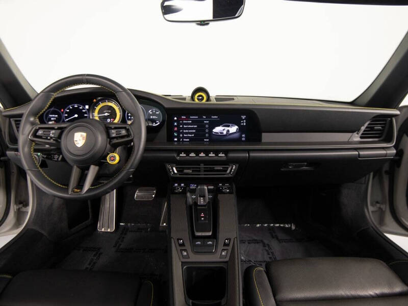 2022 Porsche 911 Targa 4 GTS