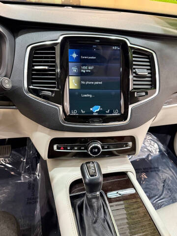 2018 Volvo XC90 T5 Momentum 7-Passenger