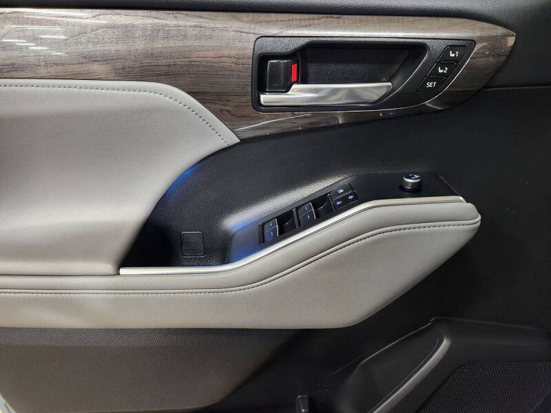 2022 Toyota Highlander Limited