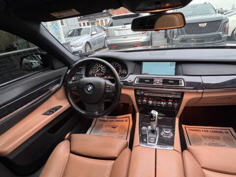 2011 BMW 7 Series 740i