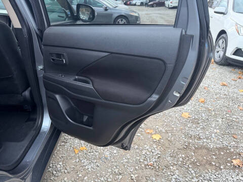 2017 Mitsubishi Outlander SE