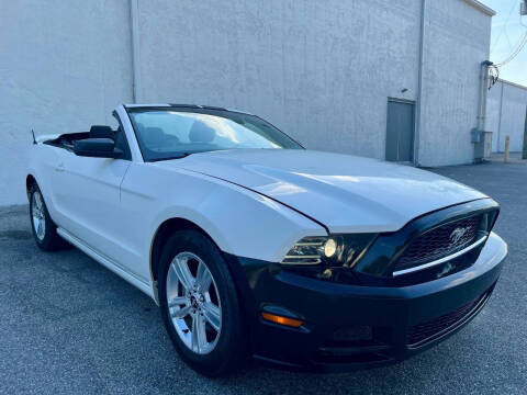 2013 Ford Mustang V6