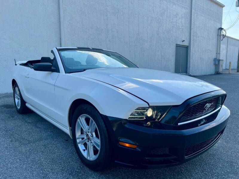 2013 Ford Mustang V6