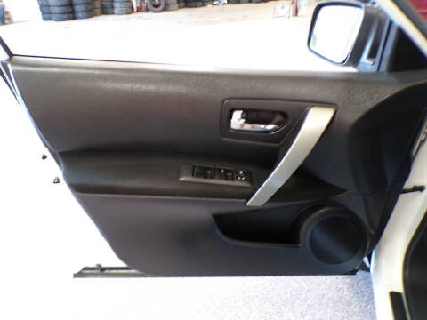 2012 Nissan Rogue S