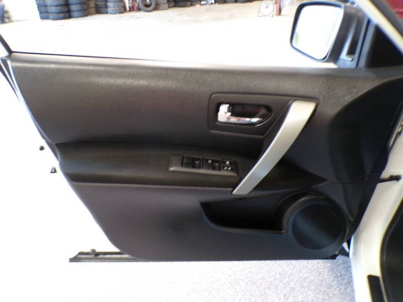 2012 Nissan Rogue S