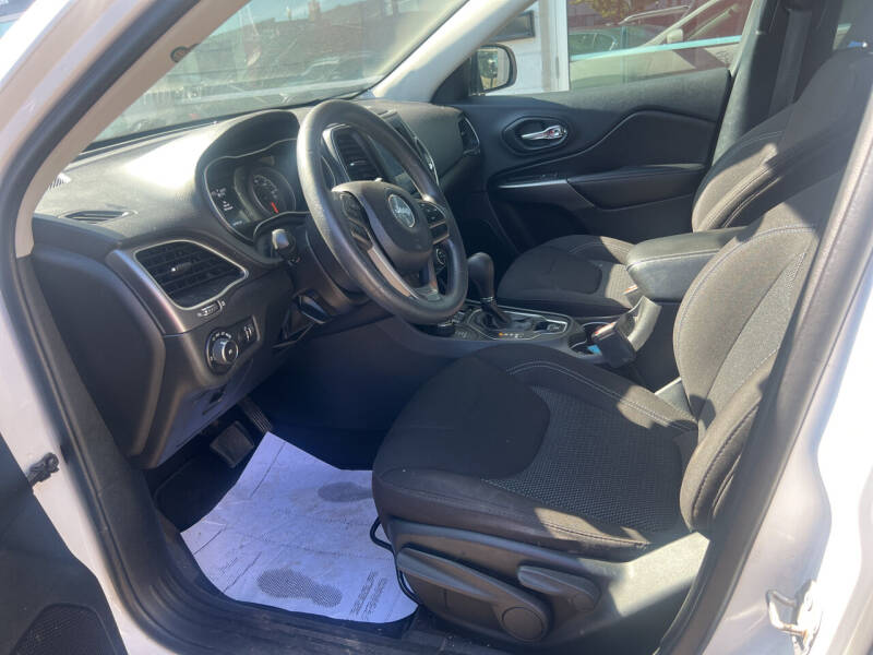 2019 Jeep Cherokee Latitude