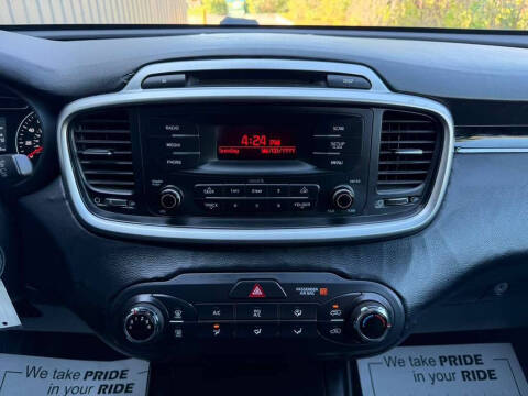 2016 Kia Sorento LX