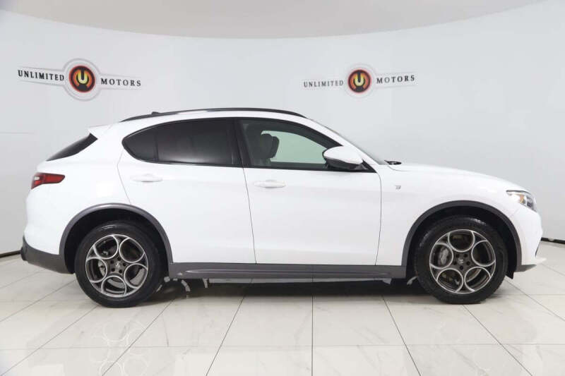 2023 Alfa Romeo Stelvio Ti