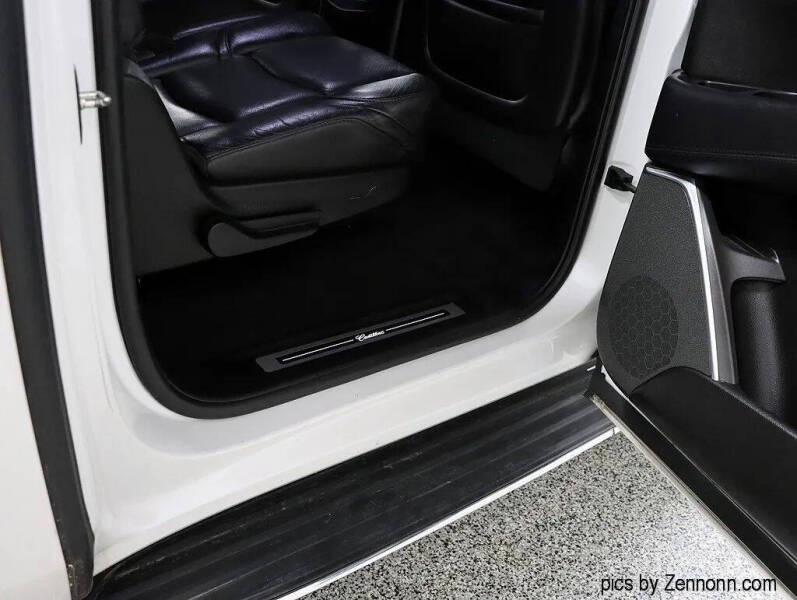 2018 Cadillac Escalade ESV Luxury