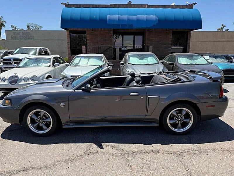 2004 Ford Mustang GT Deluxe