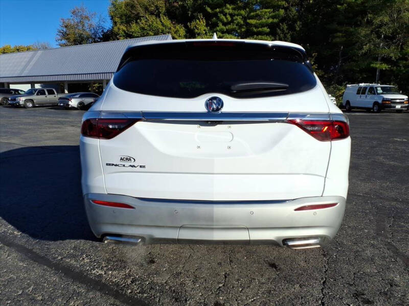 2024 Buick Enclave Essence