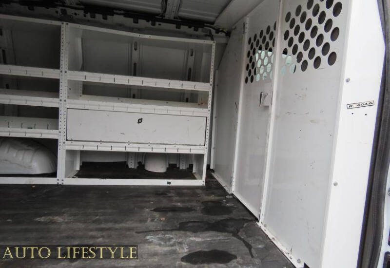 2023 GMC Savana 2500