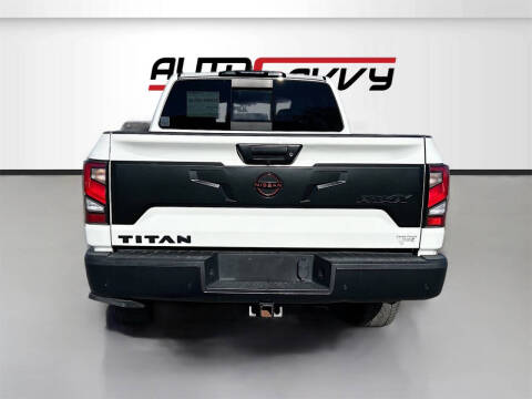 2023 Nissan Titan