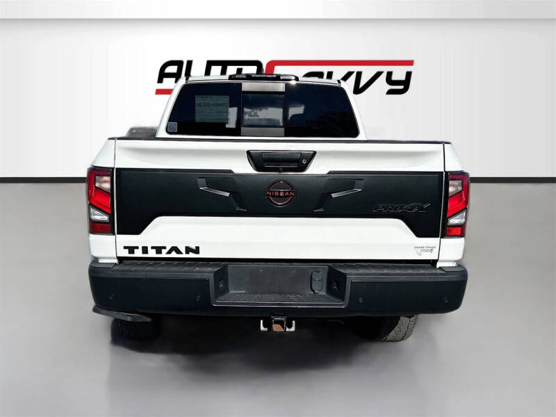 2023 Nissan Titan