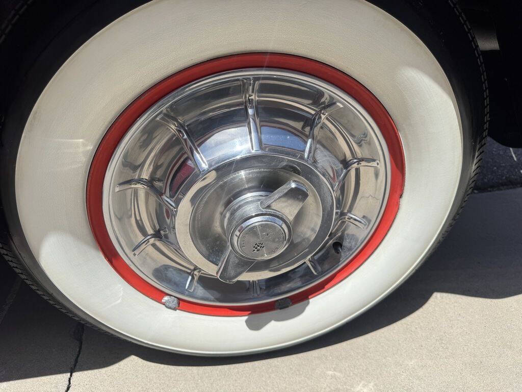 1957 Chevrolet Corvette 27
