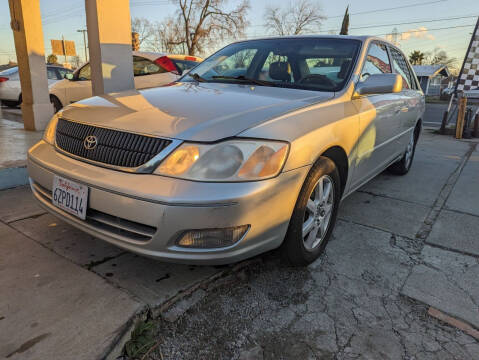 2000 Toyota Avalon for sale at The Auto Barn in Sacramento CA