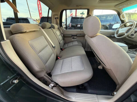 2004 Ford Explorer Sport Trac