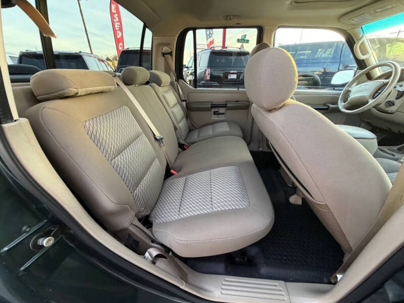 2004 Ford Explorer Sport Trac