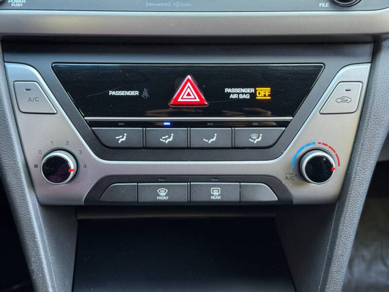 2018 Hyundai Elantra